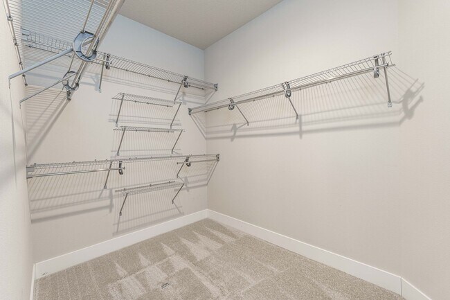 Building Photo - 8989 N Kale Cir