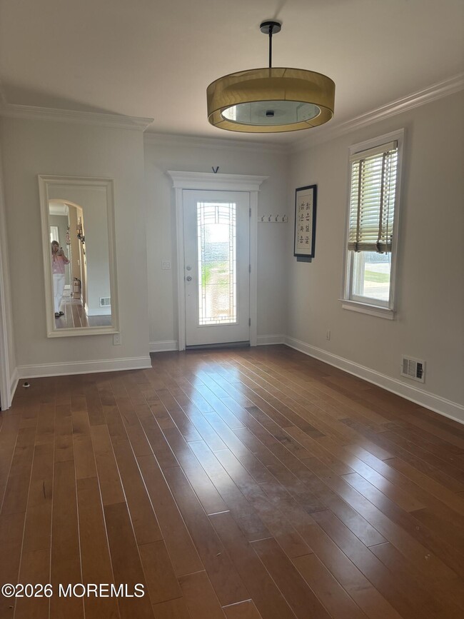 Building Photo - 56 Waterman Ave