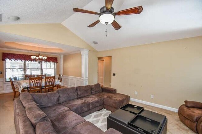 Building Photo - 886 Jefferson Walk Cir