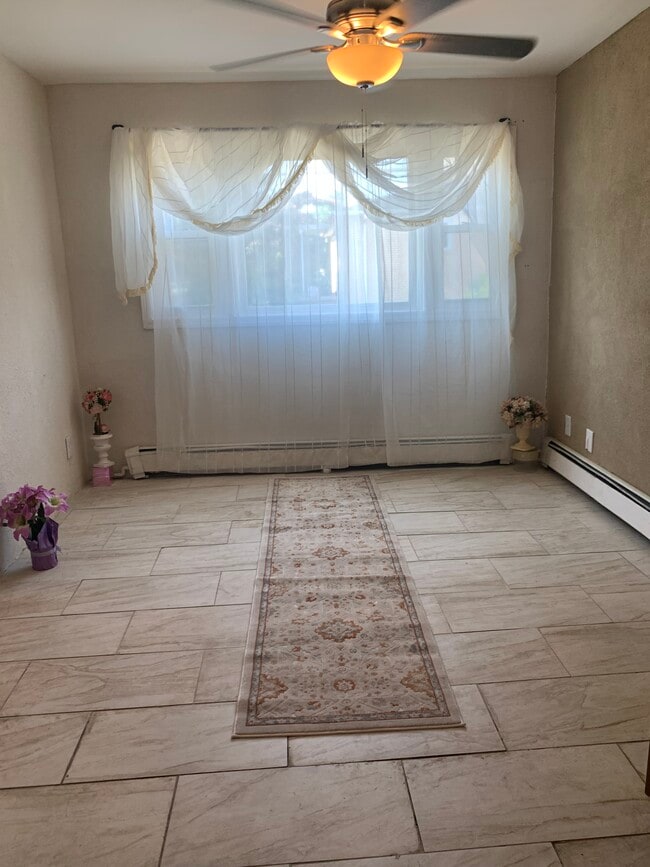 Building Photo - 270 N 1st Ave