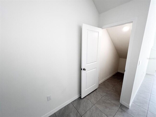 Building Photo - 8756 Milestone Dr