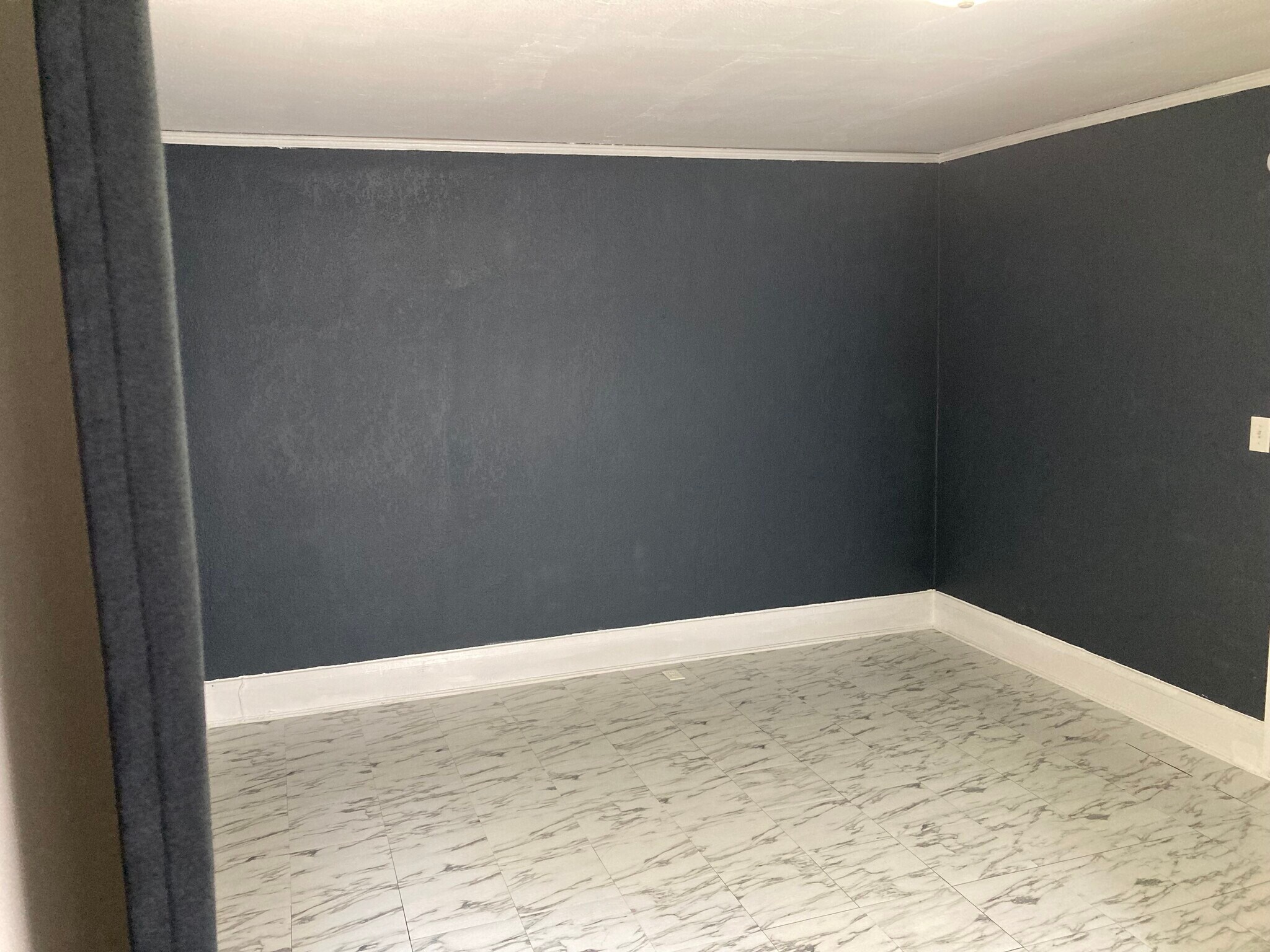 Building Photo - 501 W Columbia Ter