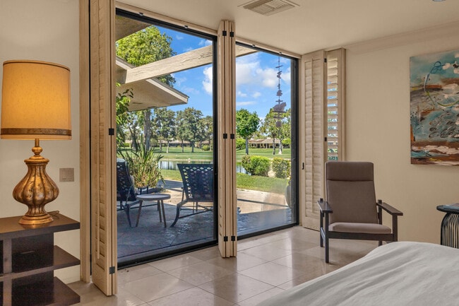 Building Photo - 24 Columbia Dr