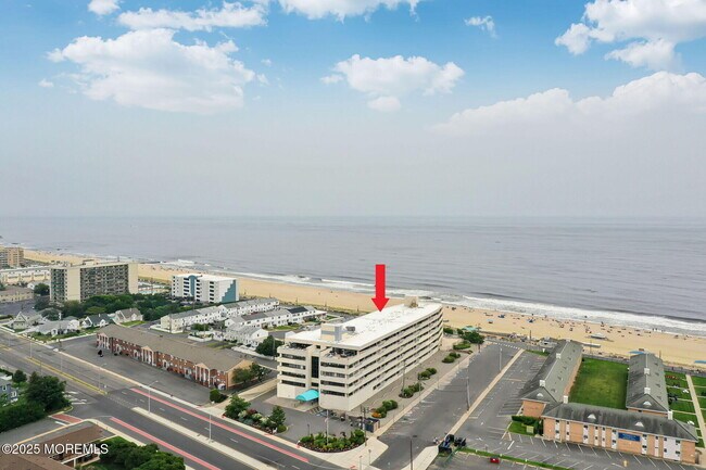 Building Photo - 525 Ocean Blvd
