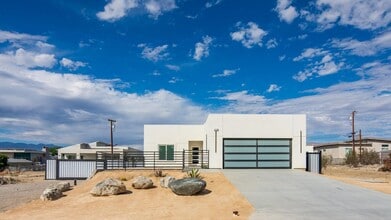 Building Photo - 67670 Buckboard Ln