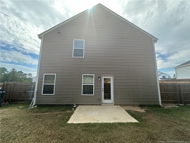 Building Photo - 910 Sapphire Stone Ln