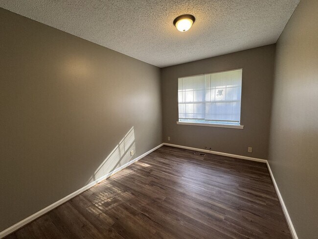 Building Photo - 1088 Co Rd 219