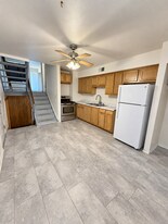 Building Photo - 8842 N 95th St