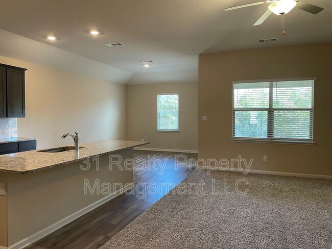 Building Photo - 2254 Cashmere Way
