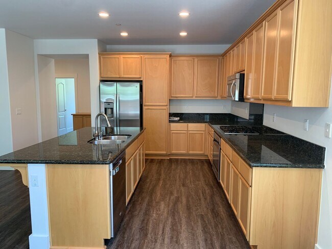 Building Photo - Beautiful Single Story Brentwood Home