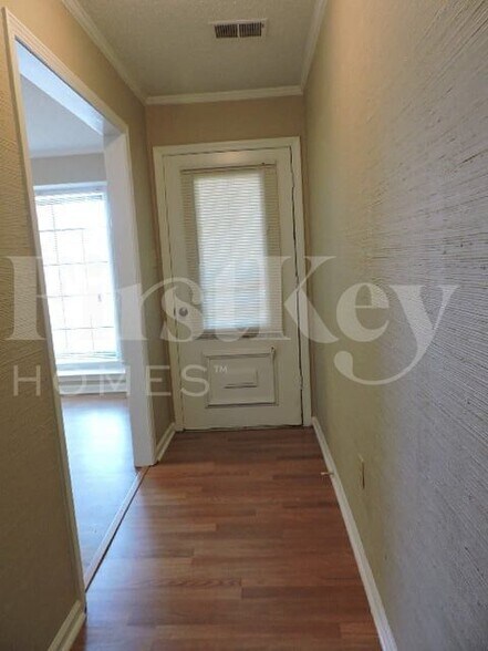Building Photo - 4363 S Germantown Rd