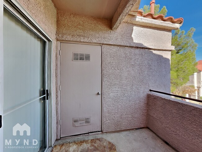 Building Photo - 5225 W Reno Ave