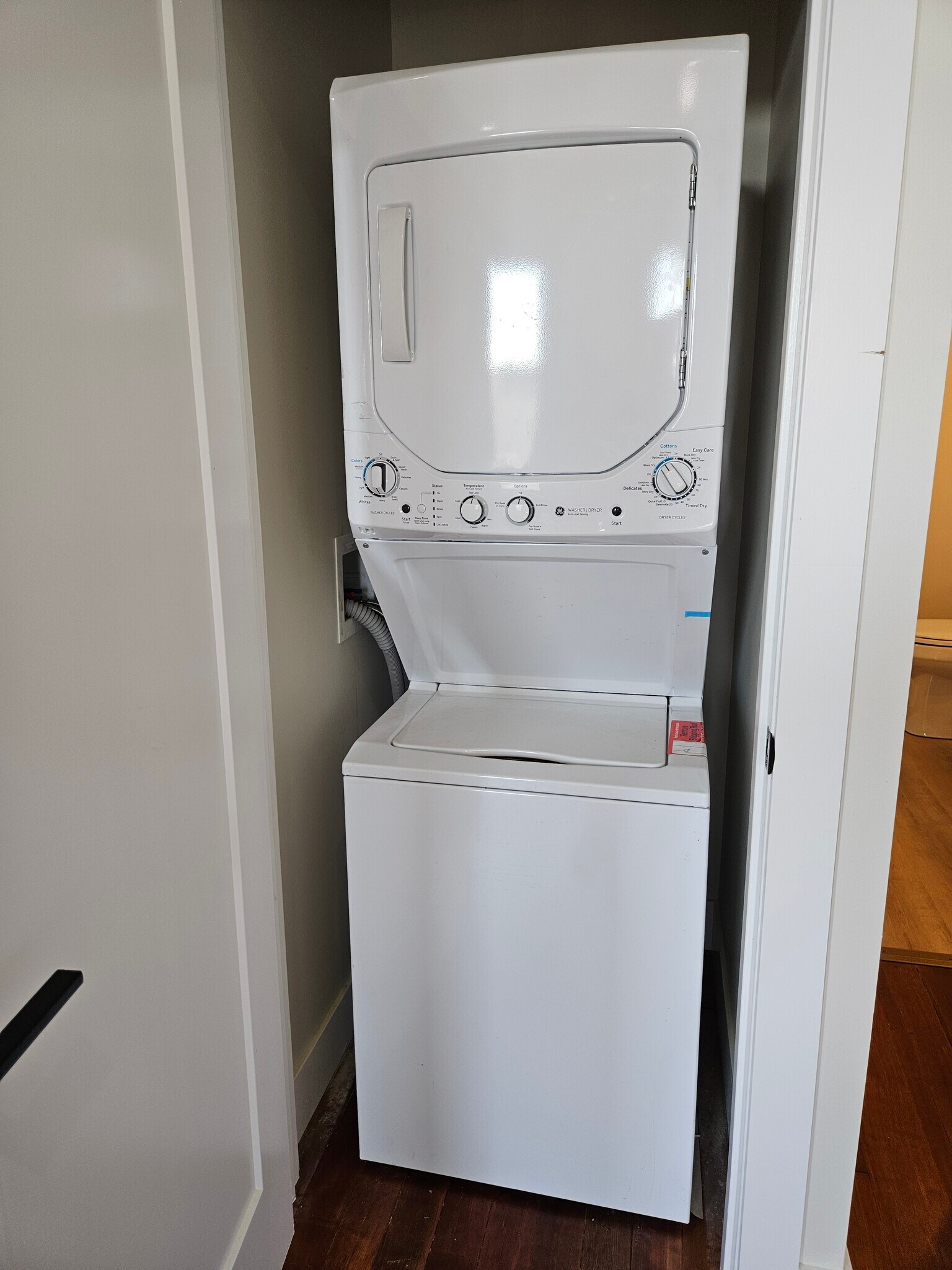 Building Photo - 9 S Main St