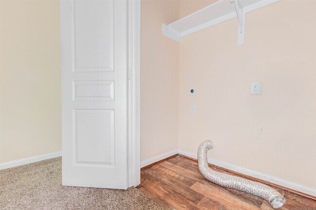 Building Photo - 8605 Beviamo St