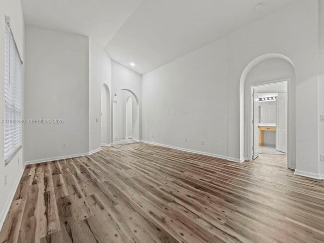 Building Photo - 2247 Portofino Ave