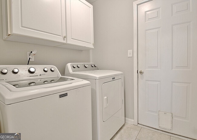 Building Photo - 170 Hidden Brook Trail