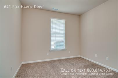 Building Photo - 641 Fox Haven Dr