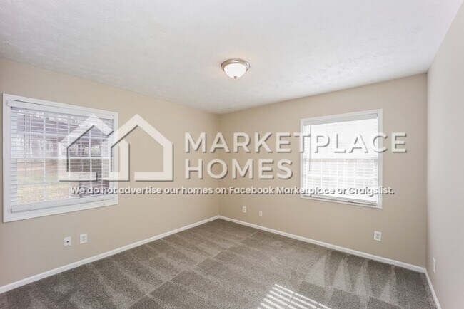 Building Photo - 48 Lynn Cir