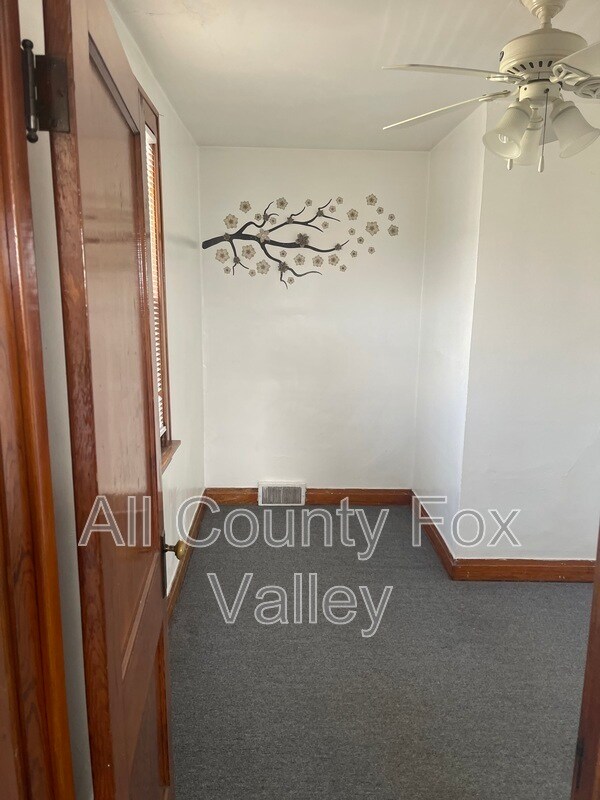 Building Photo - 7331 W 60th Pl