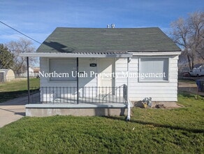 Building Photo - 3 bed 2 bath home