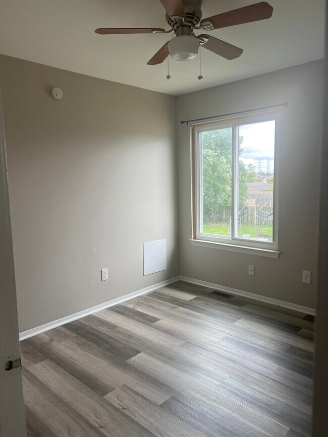 Building Photo - 1438 Rand Rd