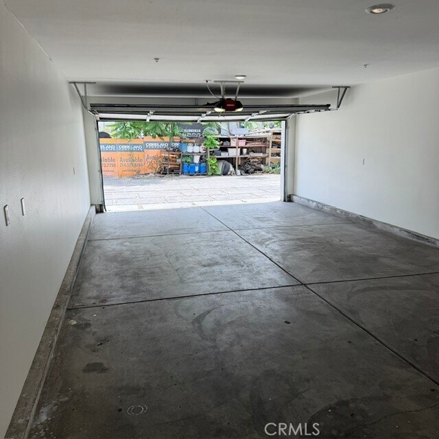 Building Photo - 5874 Towne Ave