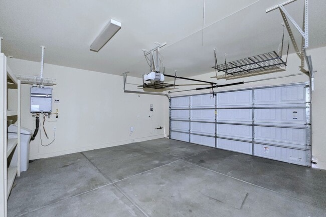 Building Photo - 10667 Harvest Green Way