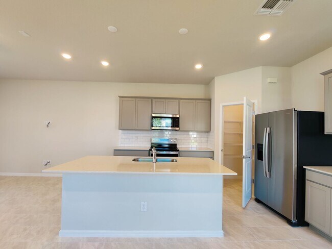 Building Photo - 5434 Elmview Xing
