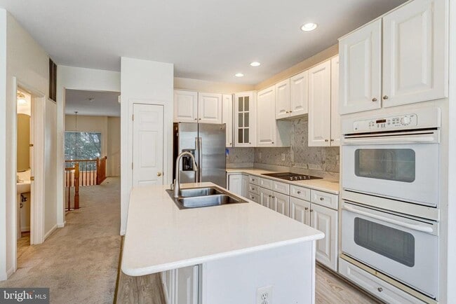 Building Photo - 14217 Hunters Run Way