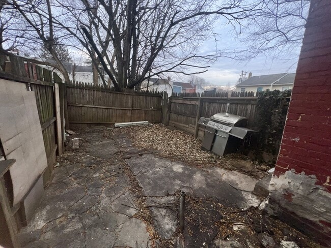 Building Photo - 462 S Christian St