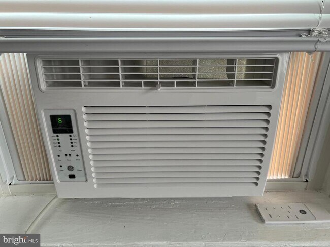 Building Photo - 8964 Anthony Hwy