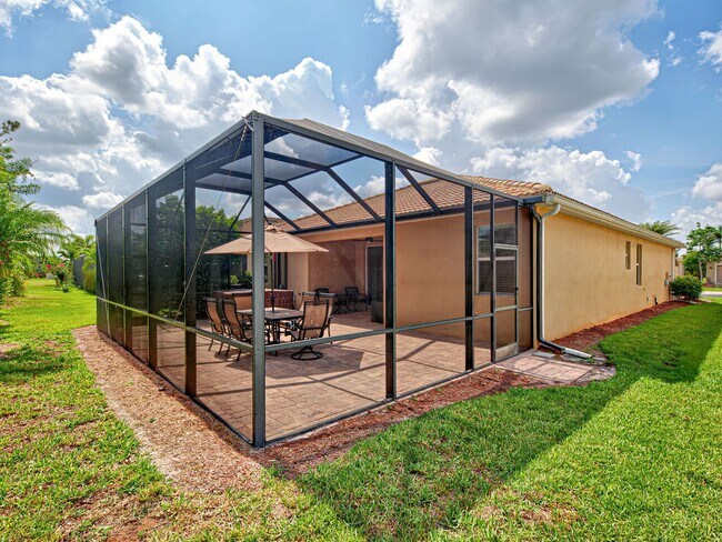 Building Photo - 11652 Anhinga Ave