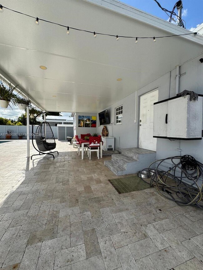 Building Photo - 3551 Palm Ave