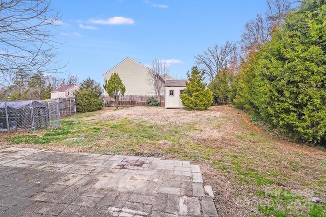 Building Photo - 6320 Alder Ct