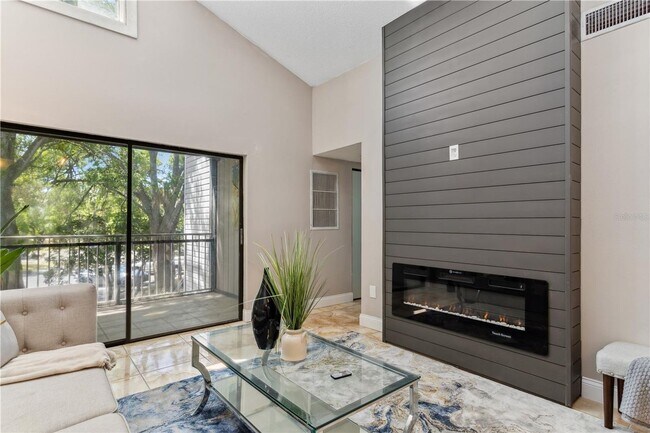 Building Photo - Southpointe - Atrium