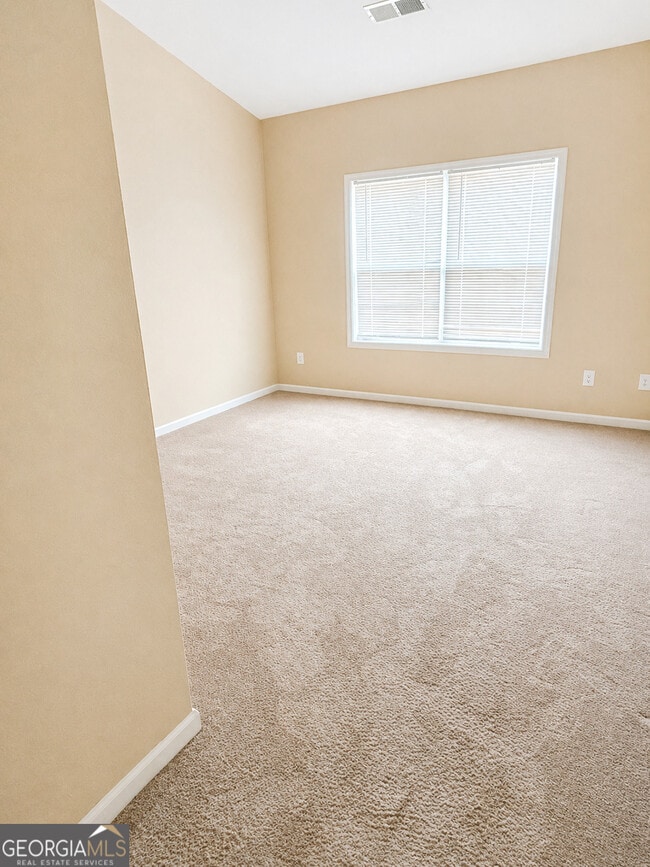 Building Photo - 1055 City Park Dr