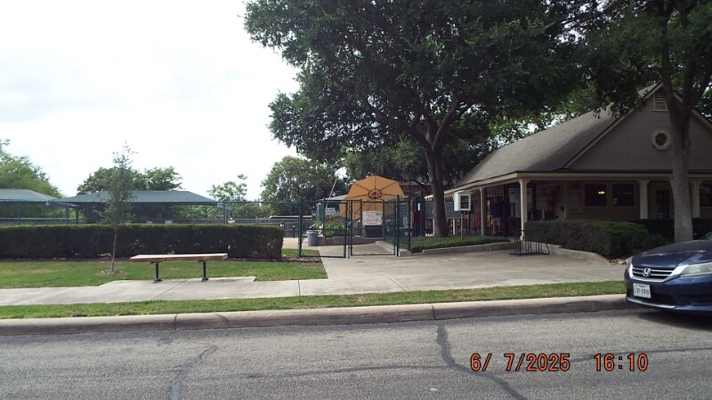 Building Photo - 4107 Grovetree