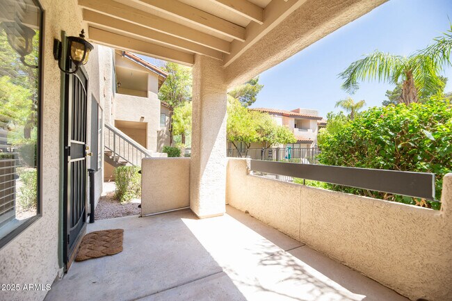 Building Photo - 7008 E Gold Dust Ave
