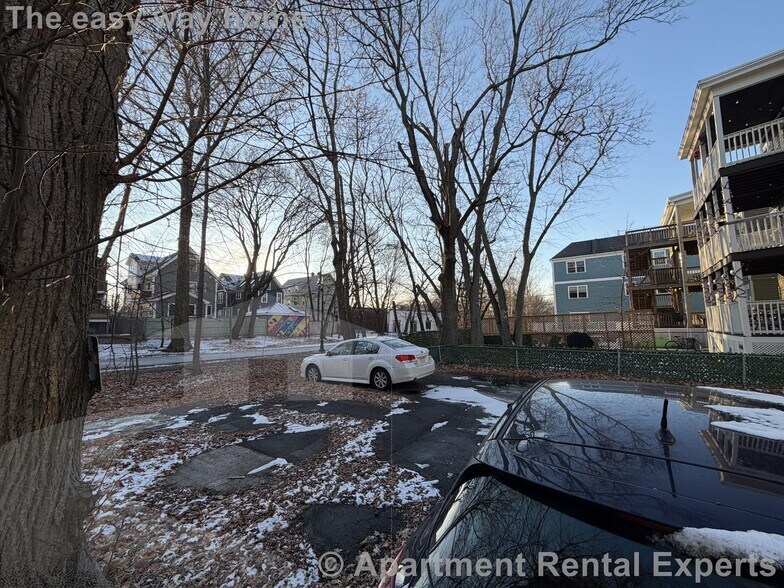 Building Photo - 94 Morrison Ave