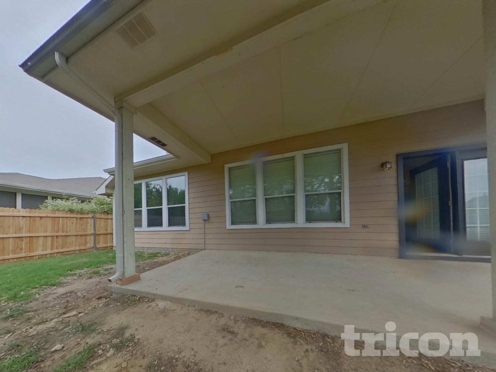 Building Photo - 6141 Tilapia Dr