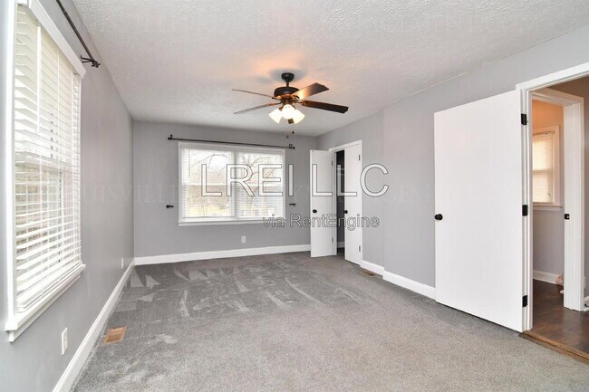 Building Photo - 10815 Alberta Dr