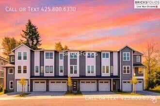 Building Photo - 13717 Admiralty Way