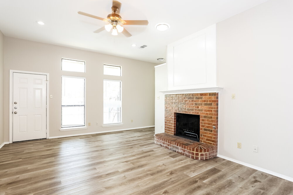 Building Photo - 101 Streamside Dr