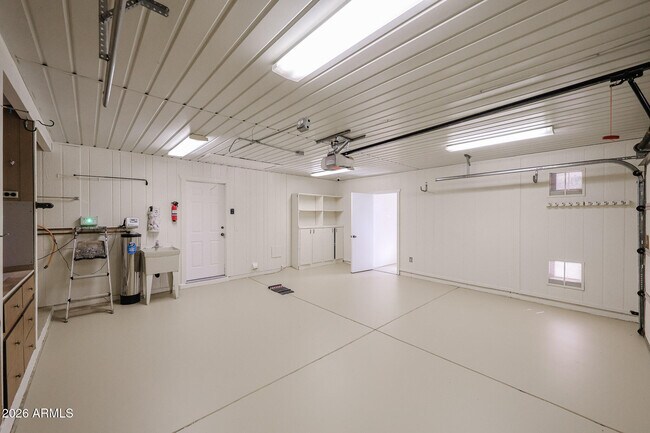 Building Photo - 9821 N 110th Ave