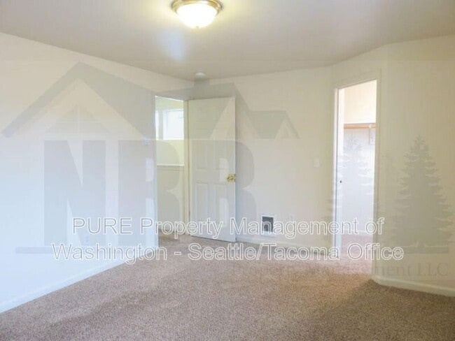 Building Photo - 4045 S Warner St