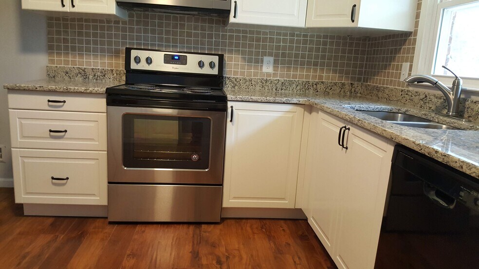 Building Photo - 1871 Cameo Ct