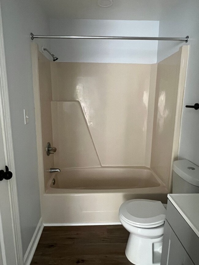 Building Photo - 98 Chautauqua Ave