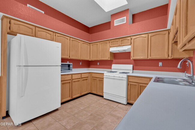 Building Photo - 7516 Plaza Taurina Dr