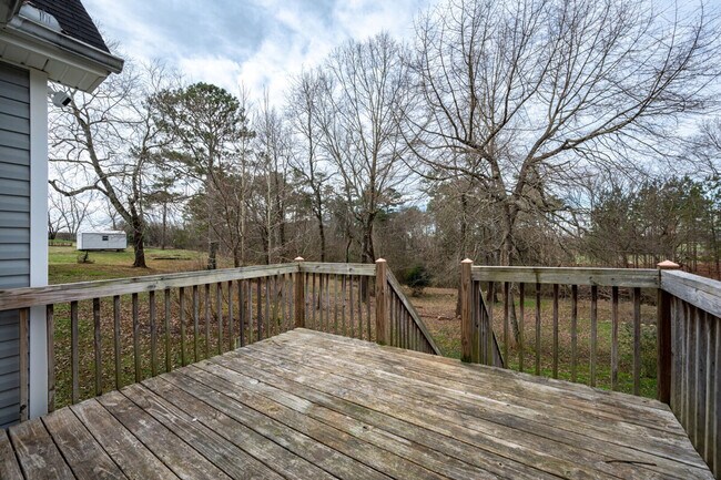 Building Photo - 23 Magnolia Ct