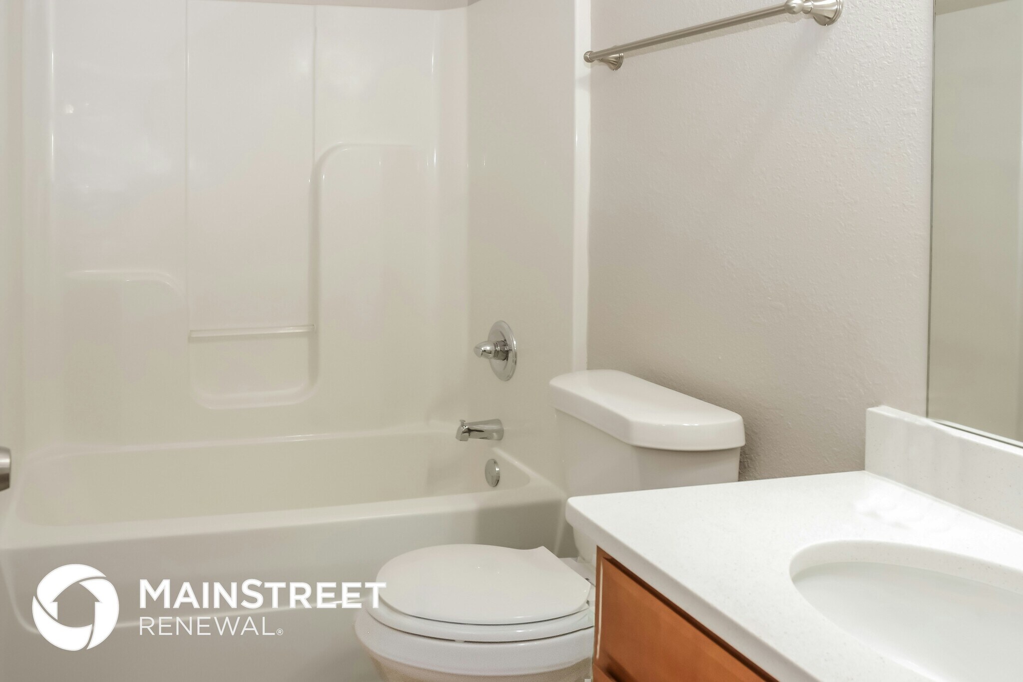 Building Photo - 213 Farmington Dr